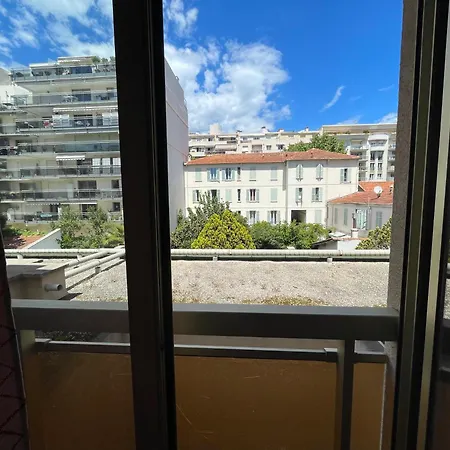 Centre-ville Terrasse Et Parking * Antibes